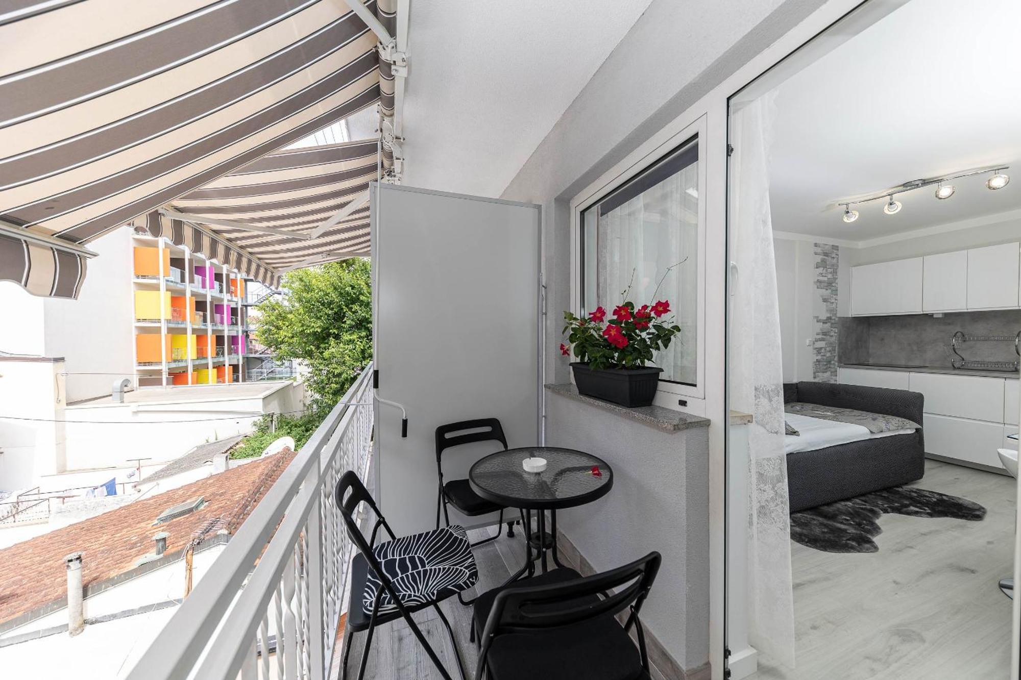 Apartment Erik Криквеница Екстериор снимка